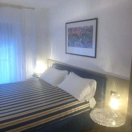 Residence Principi Di Piemonte 阿拉西奥 外观 照片