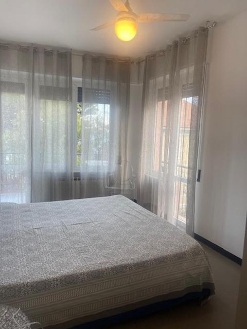 Residence Principi Di Piemonte 阿拉西奥 外观 照片