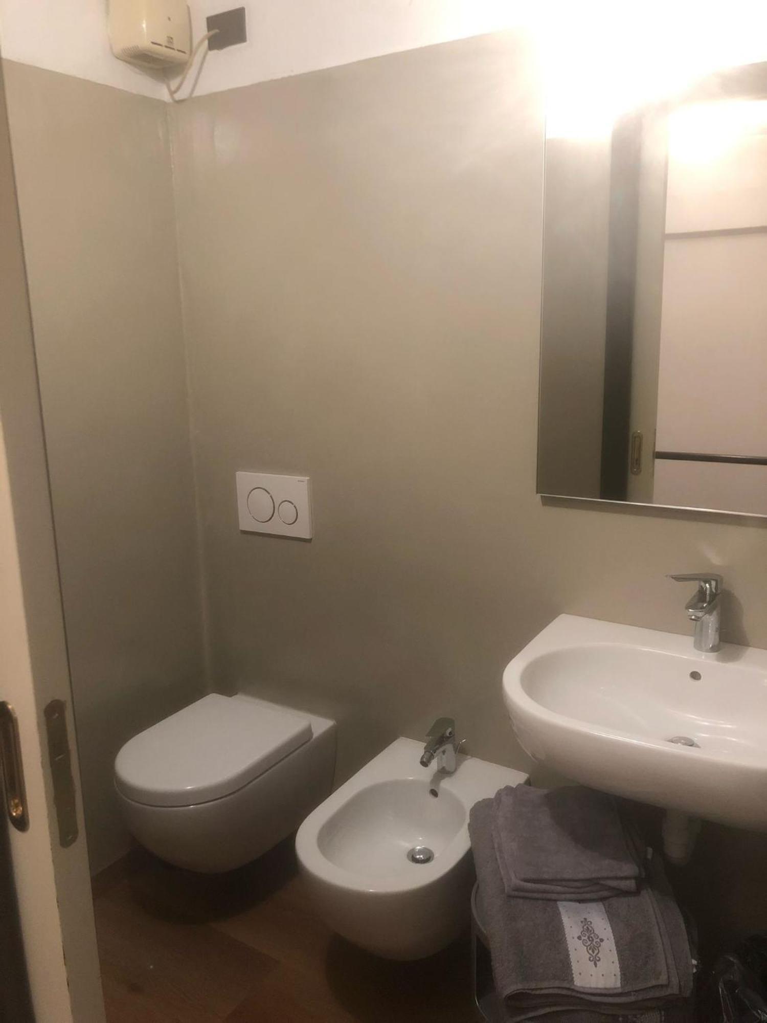 Residence Principi Di Piemonte 阿拉西奥 外观 照片