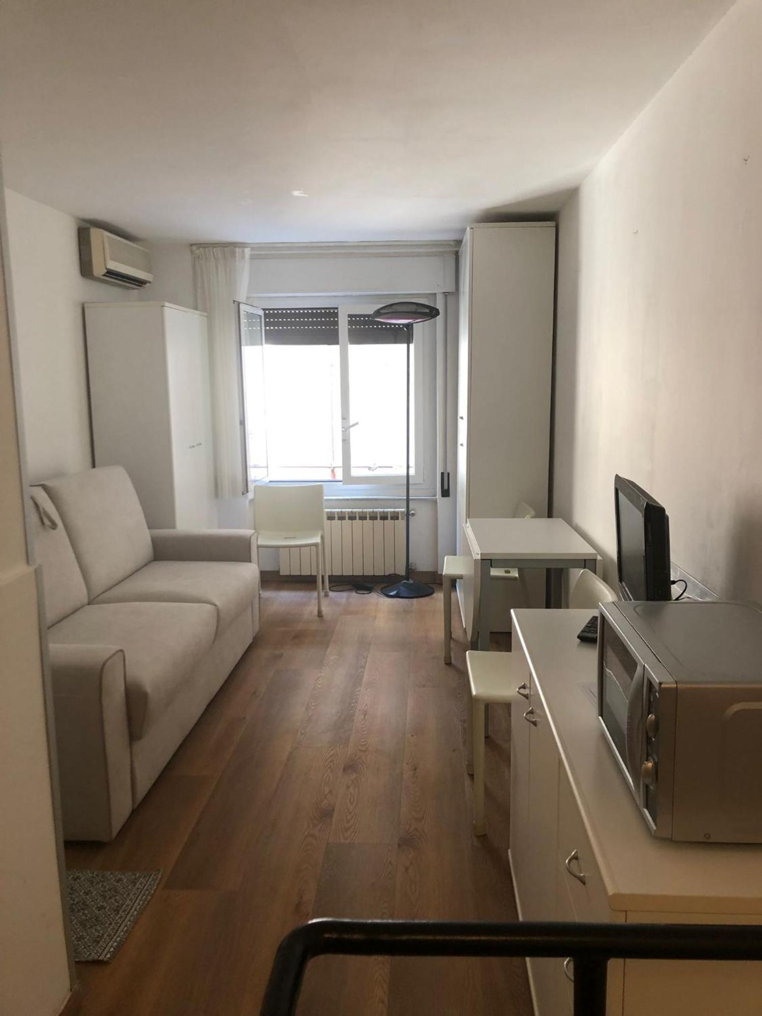 Residence Principi Di Piemonte 阿拉西奥 外观 照片