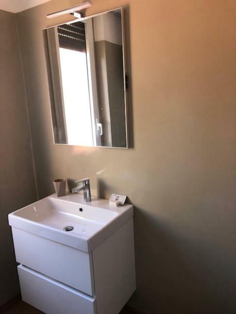 Residence Principi Di Piemonte 阿拉西奥 外观 照片